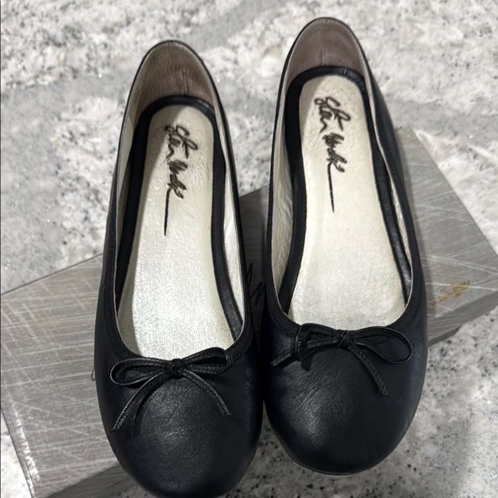 Steve Madden ,Black Leather Ballet Flats